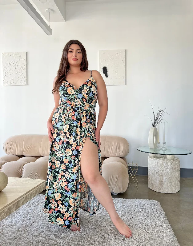 Plus Size Stretchy Wrap Floral Maxi Dress Hot new arrivals in maxi dresses